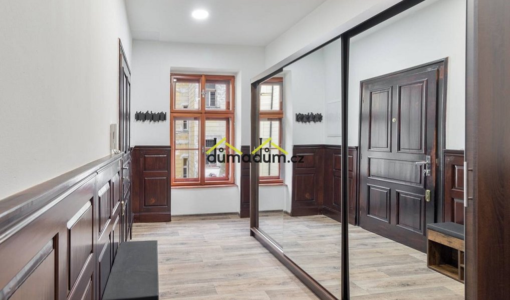 Prodej bytu 5+1 100 m², Praha – náhled fotky 14