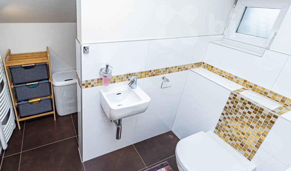 Prodej domu 141 m² s pozemkem 274 m², Zlonín – náhled fotky 15