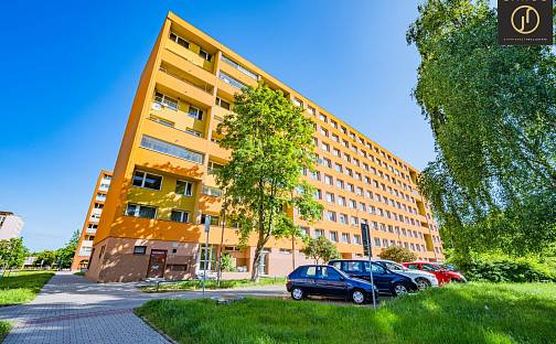 Prodej bytu 3+1 55 m², Italská, Kladno - Kročehlavy