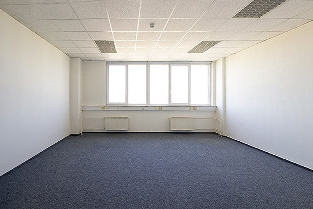 Pronájem kanceláře 384 m² — photo 4
