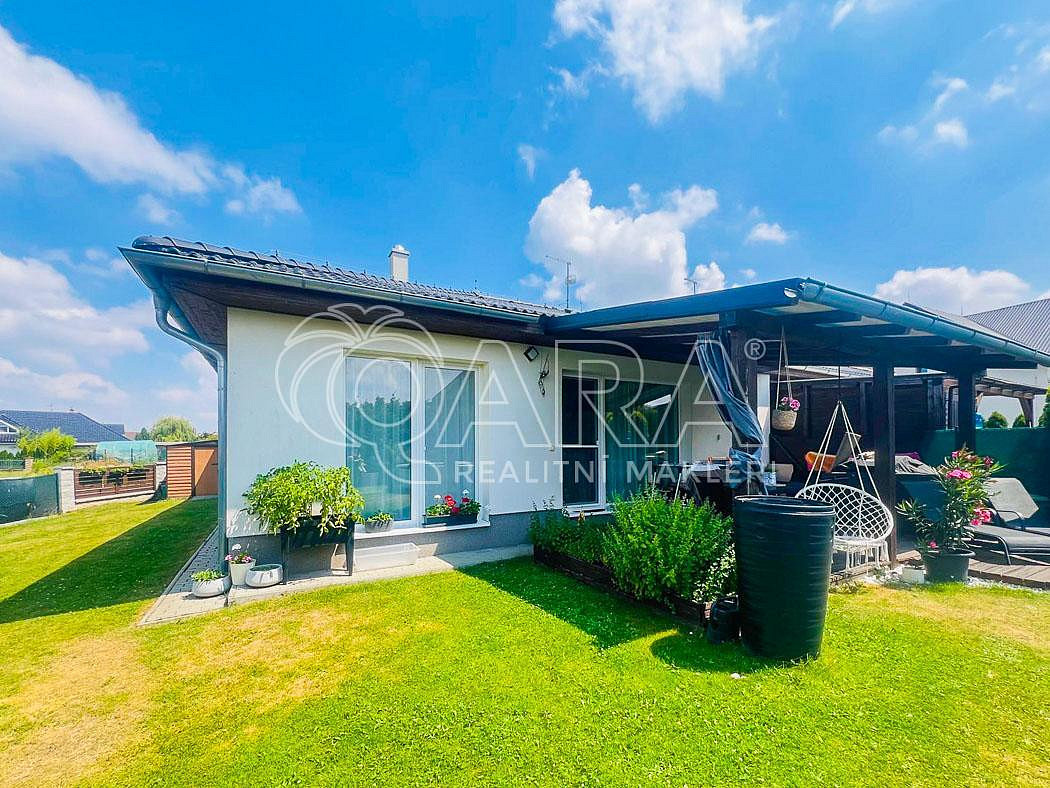 Pronájem domu 100 m² s pozemkem 365 m²