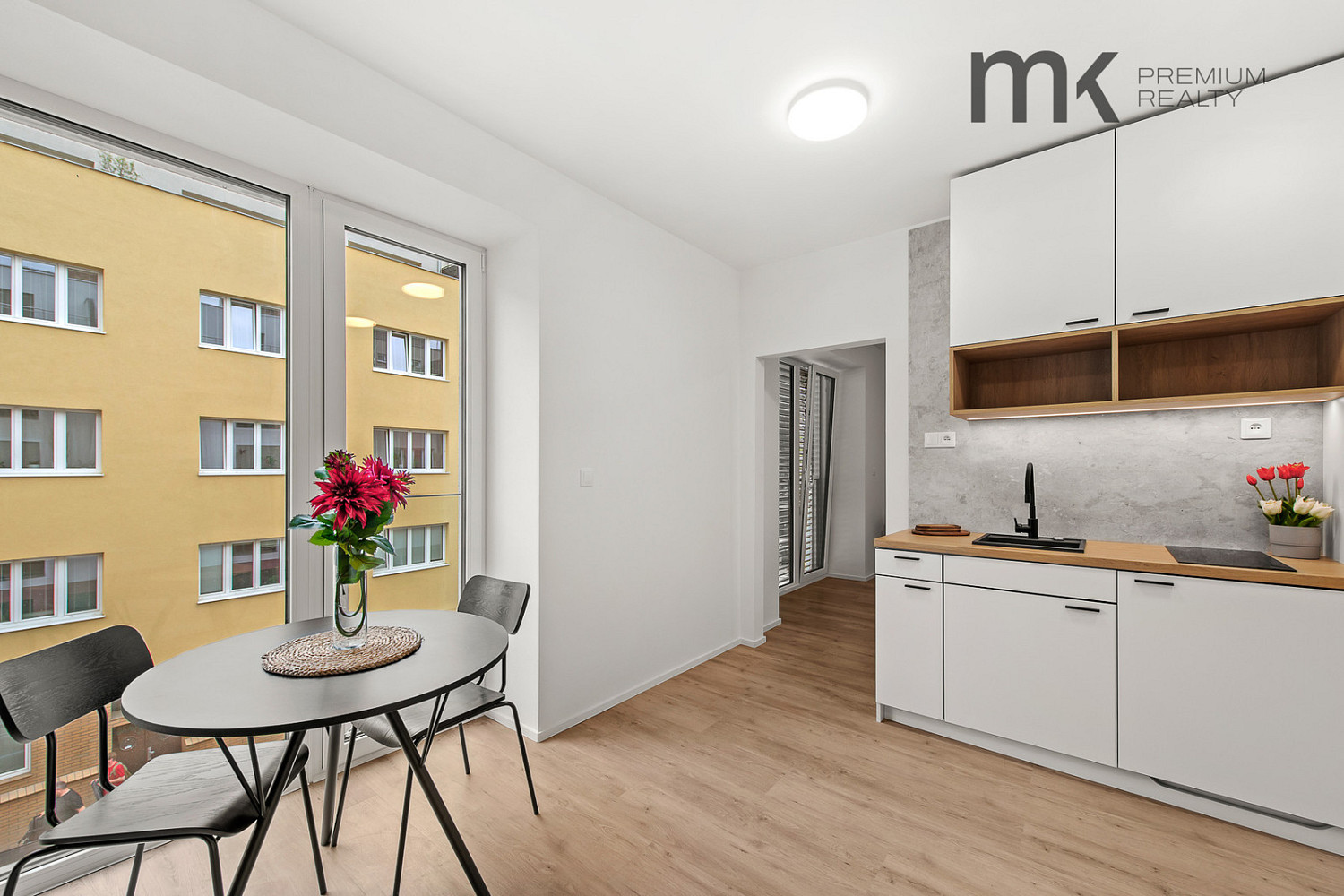 Pronájem bytu 1+1 32 m² – fotografie 3