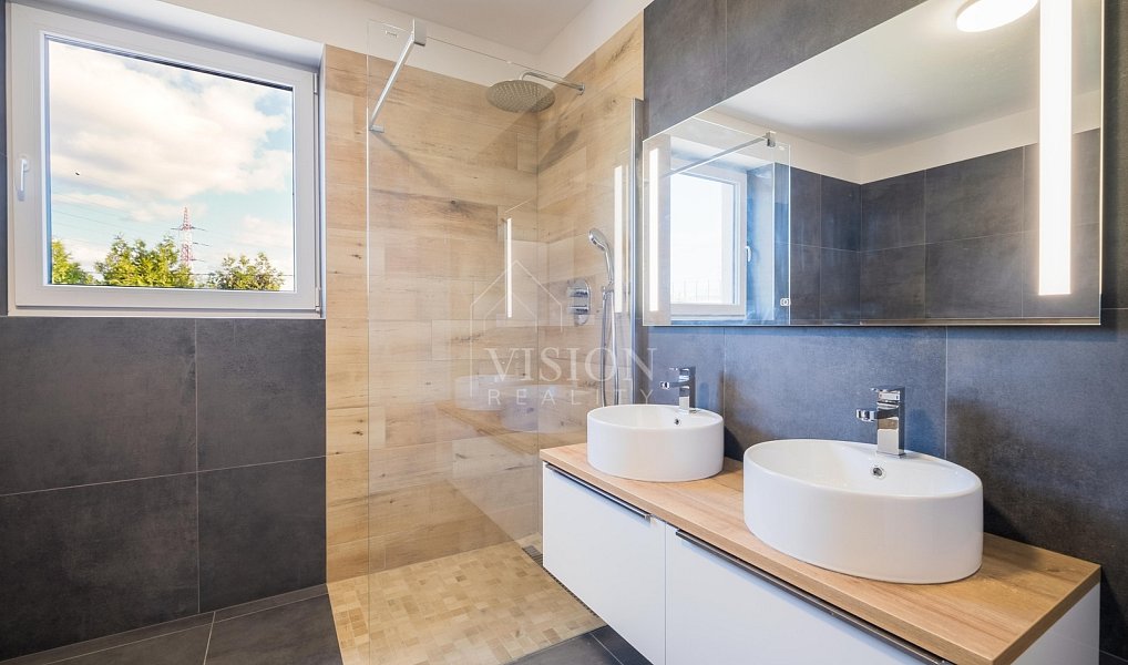 Prodej domu 177 m² s pozemkem 270 m², Plzeň – náhled fotky 30