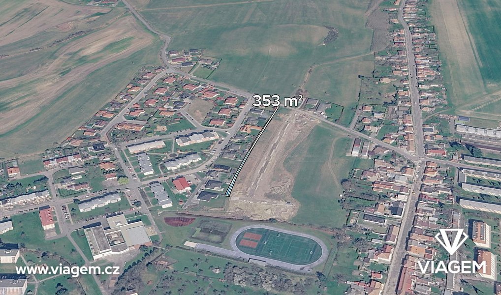 Prodej zahrady 353 m², Holice – fotka 1 z 5