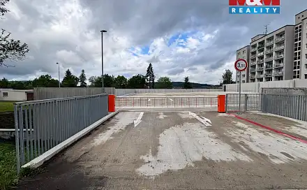 Pronájem parkovacího stání 13 m2 v Klatovech, ul. Cibulkova, Klatovy