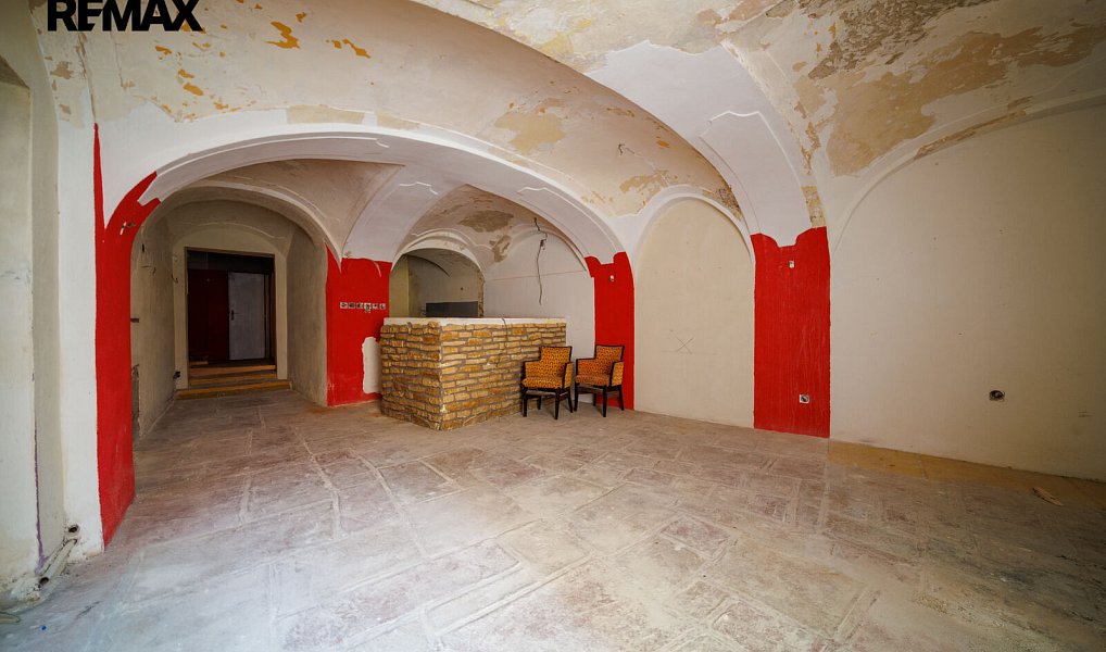 Prodej obchodních prostor 253 m², Cheb – náhled fotky 3
