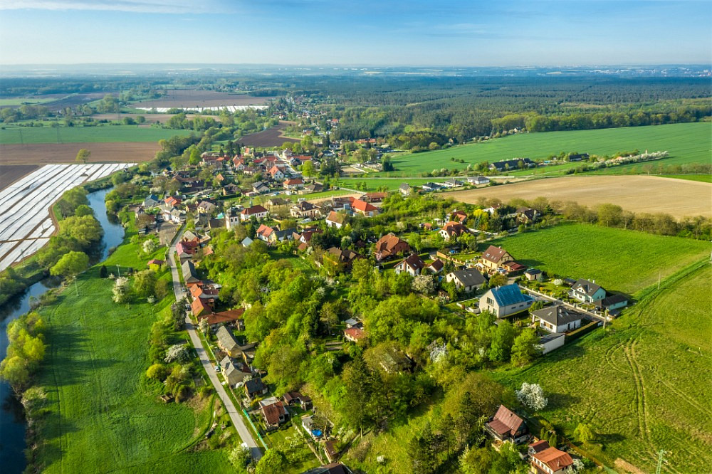 Prodej stavebního pozemku 1 364 m² – pohled 6