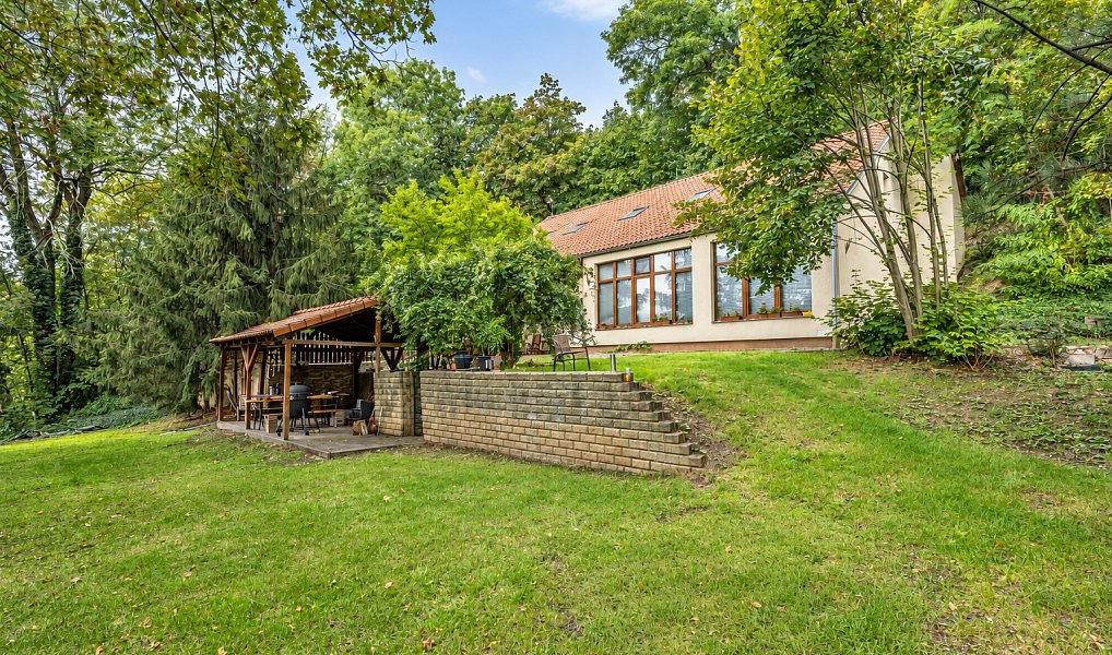Prodej stavebního pozemku 1 168 m², Praha – náhled fotky 15