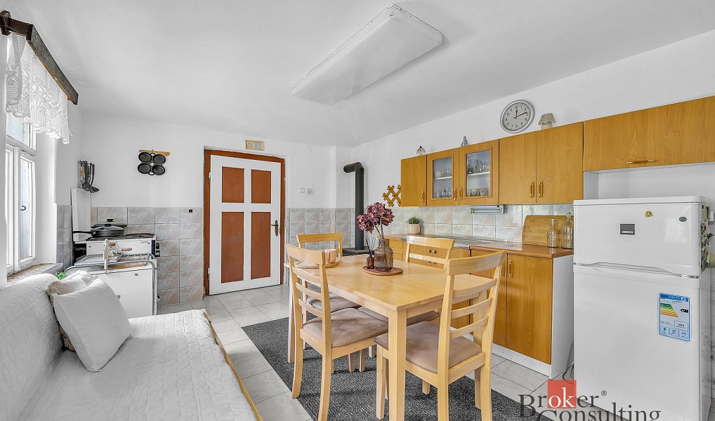 Prodej domu 145 m² s pozemkem 2 552 m², Šonov – náhled fotky 3