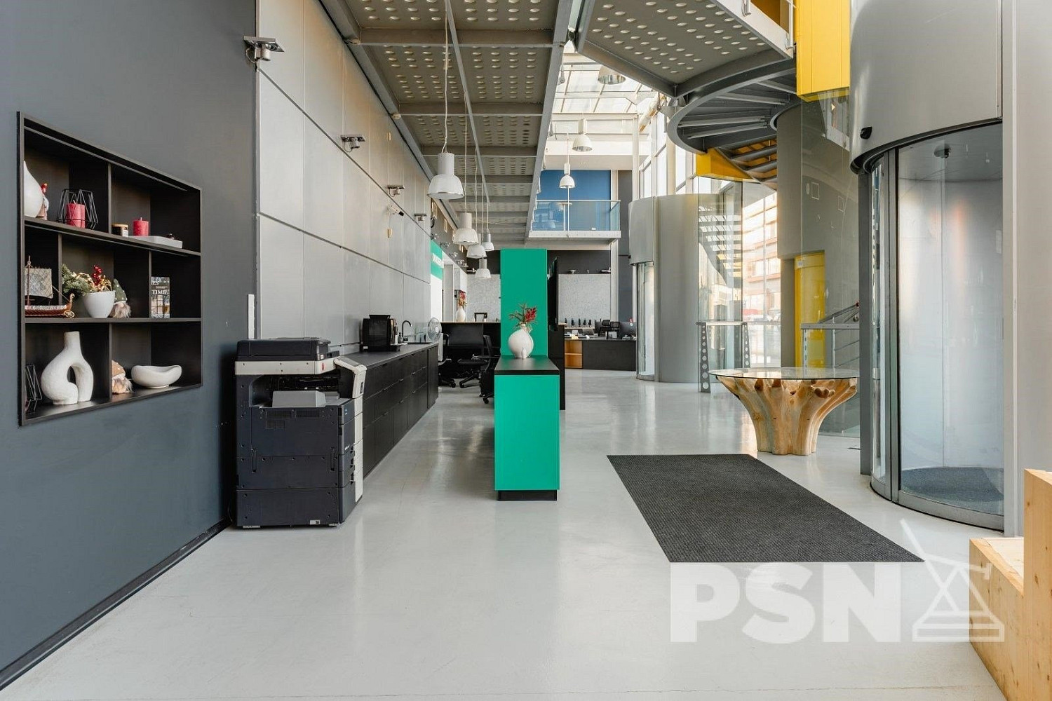 Pronájem kanceláře 1 000 m² — photo 2