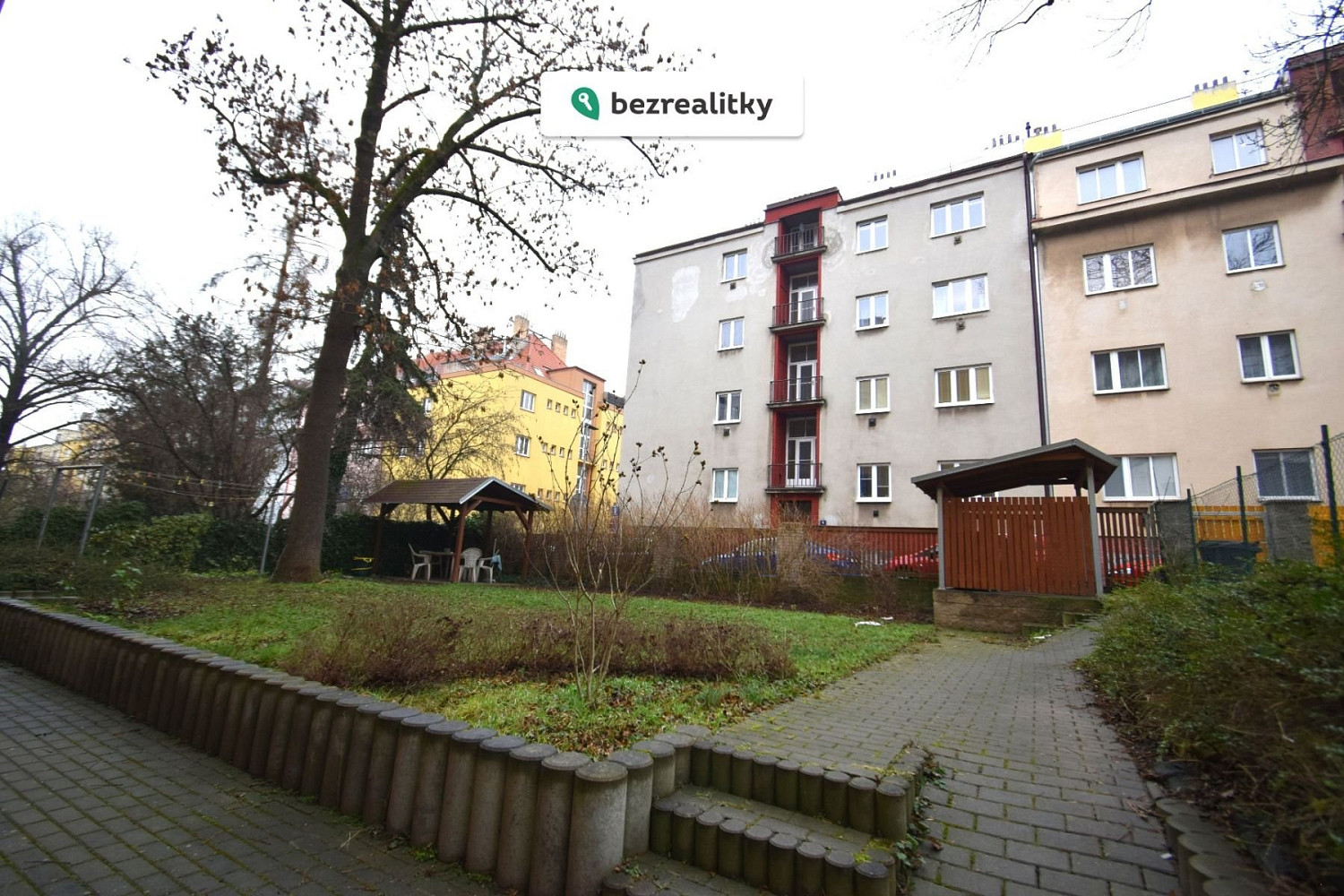 Prodej bytu 2+1 47 m² – pohled 4