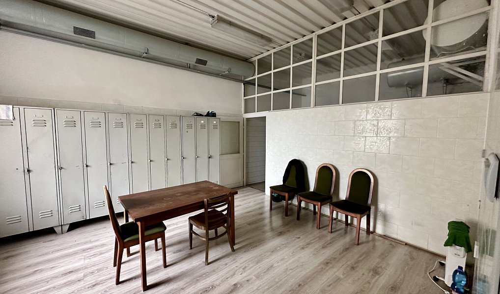 Prodej výrobních prostor 2 400 m², Varnsdorf – náhled fotky 27
