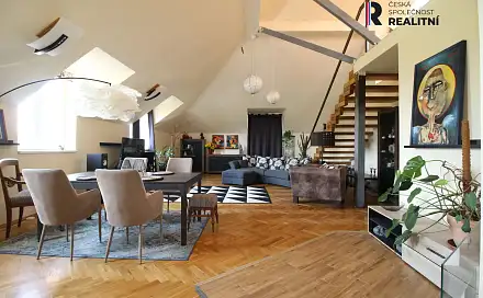 Prodej domu 705 m² s pozemkem 1 300 m², Lednická, Hlohovec, okres Břeclav