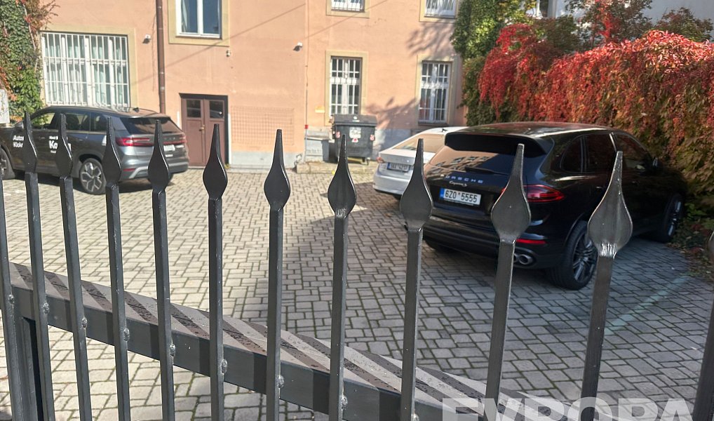 Pronájem pozemku 15 m², Praha – náhled fotky 2