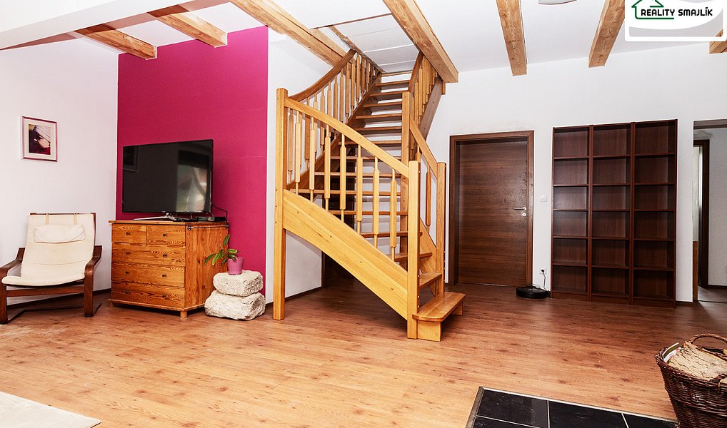 Prodej domu 250 m² s pozemkem 1 048 m², Pomezí nad Ohří – náhled fotky 7