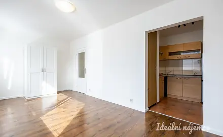 Pronájem bytu 1+1 29 m², Jetřichovická, Praha 9 - Prosek