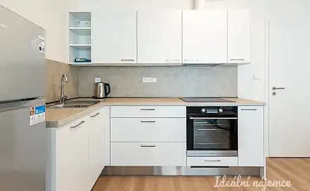 Pronájem bytu 2+kk 43 m²