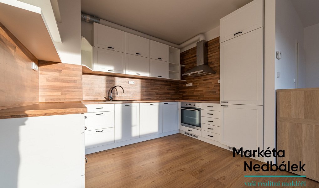 Pronájem bytu 2+kk 56 m², Zlín – náhled fotky 2