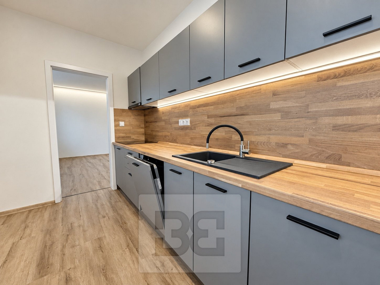 Pronájem bytu 3+1 75 m² – fotografie 4
