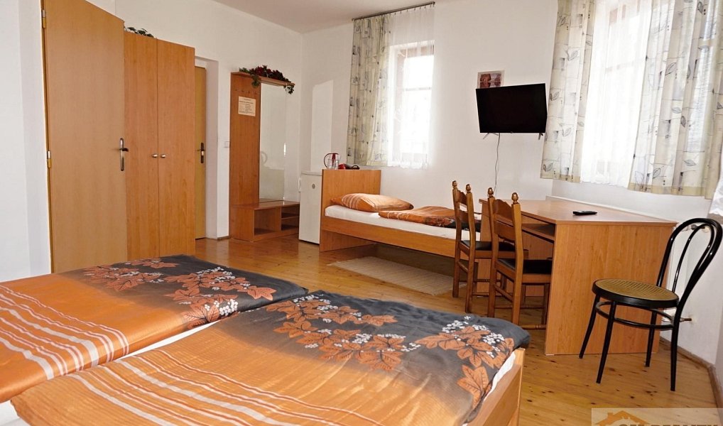 Prodej domu 250 m² s pozemkem 240 m², Kroměříž – náhled fotky 3