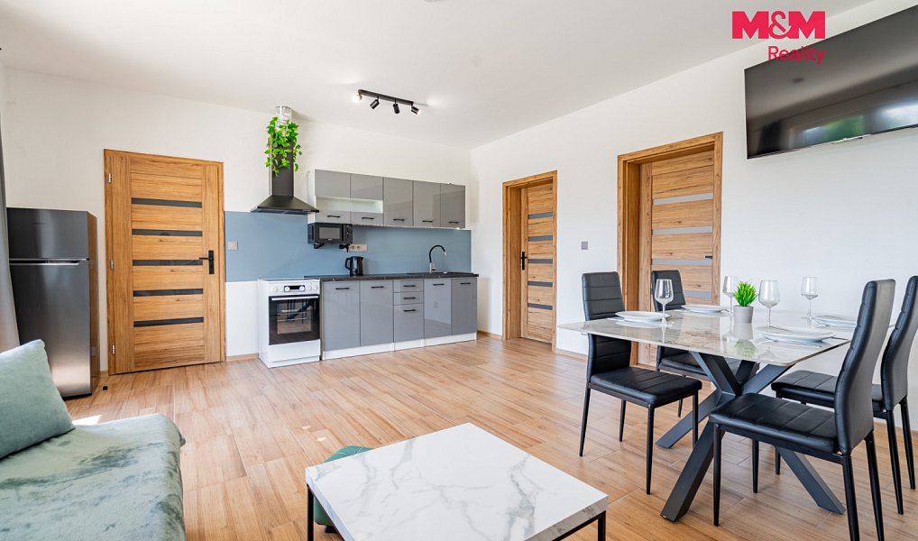 Prodej ubytovacího objektu 113 m², Lipno nad Vltavou – náhled fotky 13