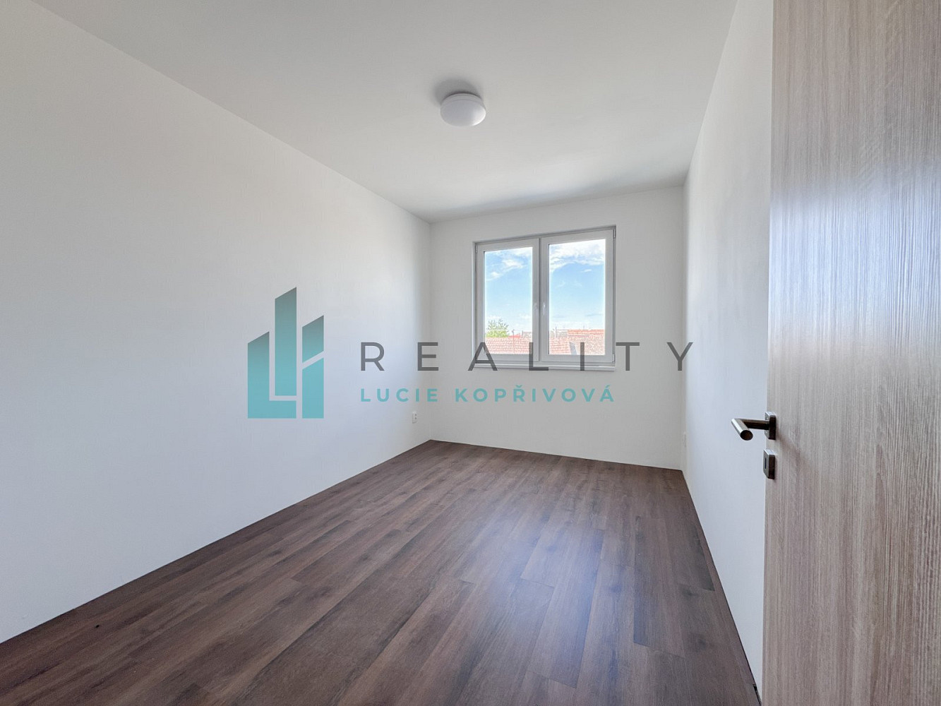 Pronájem bytu 2+kk 46 m² – fotografie 5