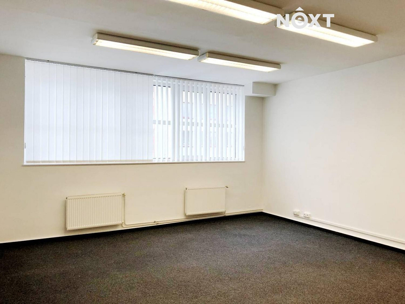 Pronájem kanceláře 38 m² — photo 2