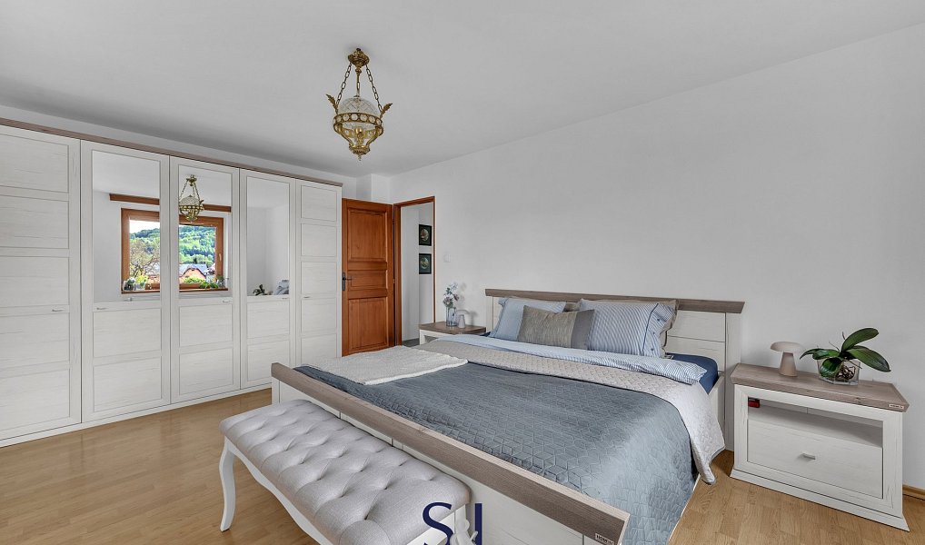 Prodej domu 245 m² s pozemkem 973 m², Nový Bor – náhled fotky 3