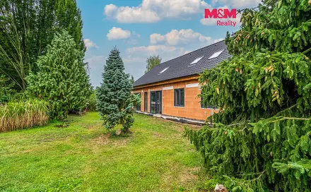 Prodej stavebního pozemku 823 m², Žebrák, okres Beroun