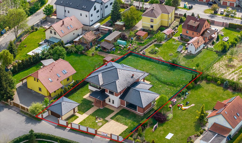 Prodej domu 363 m² s pozemkem 1 608 m², Jesenice – náhled fotky 38
