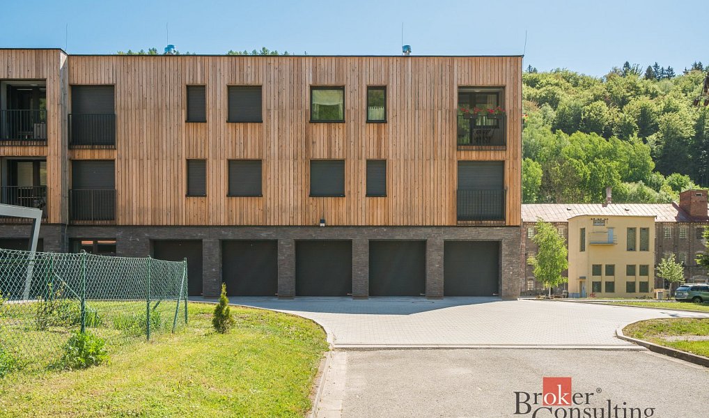 Prodej bytu 3+kk 72 m², Svoboda nad Úpou – náhled fotky 9
