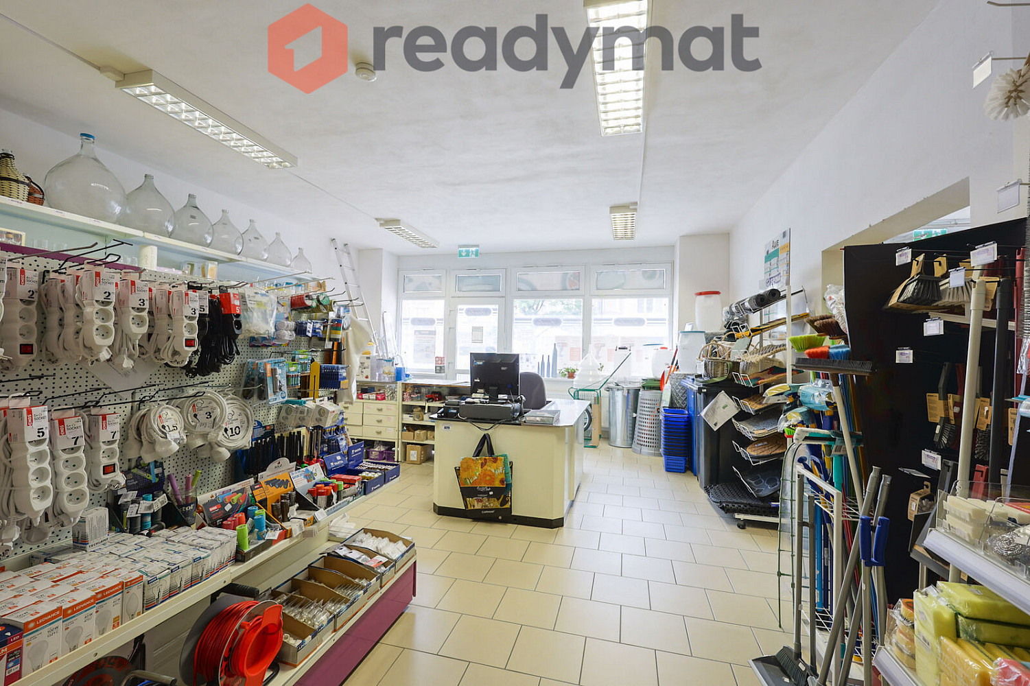 Pronájem obchodních prostor 289 m² – fotografie 4