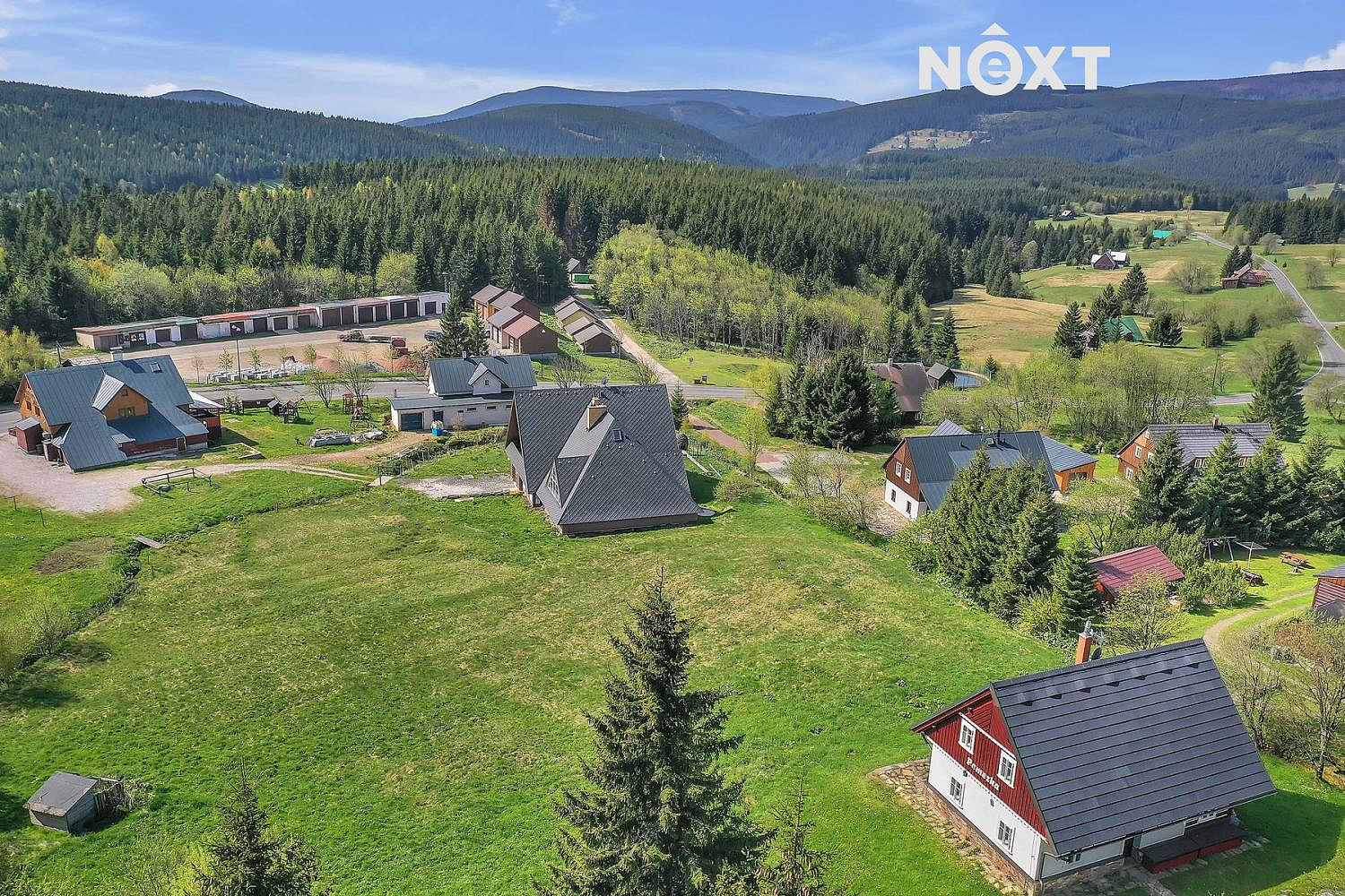 Prodej stavebního pozemku 2 417 m² – fotografie 3