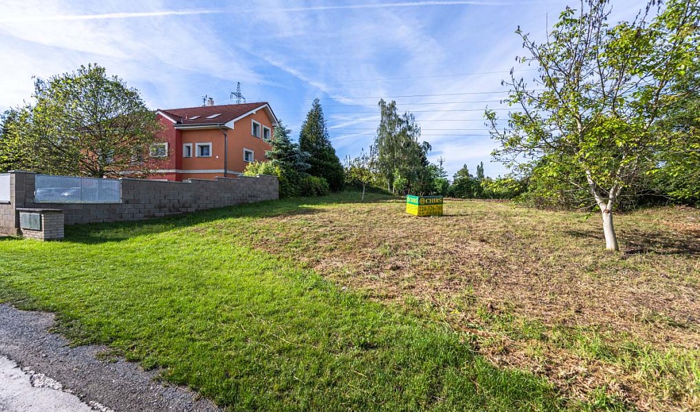 Prodej stavebního pozemku 887 m², Statenice – náhled fotky 4
