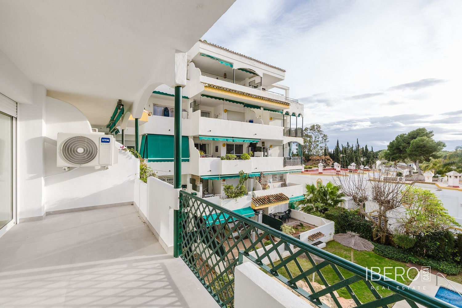 Piso 3+kk – Marbella, Urbanización Marbesa - Vista 3