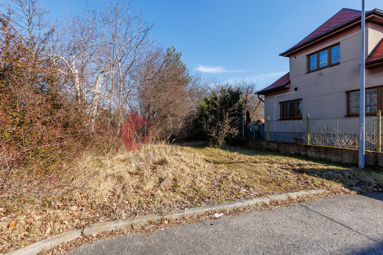 Prodej stavebního pozemku 135 m² – fotografie 4