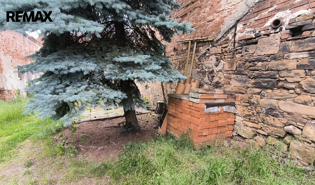 Prodej domu 140 m² s pozemkem 515 m², Vroutek – náhled fotky 17