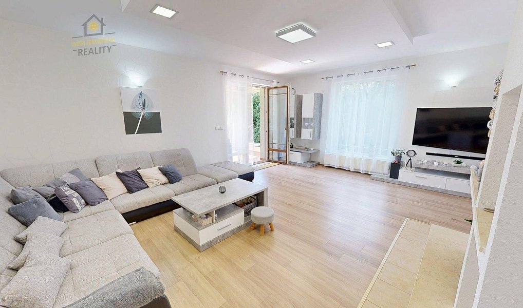 Prodej domu 220 m² s pozemkem 842 m², Bělá pod Bezdězem – náhled fotky 12