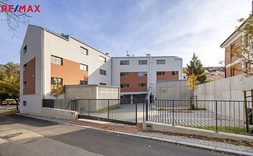 Prodej bytu 3+kk 87 m², Českobrodská, Praha 9 - Hrdlořezy