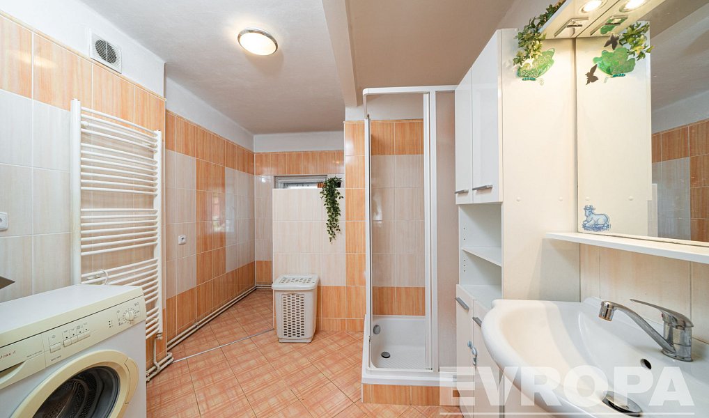 Prodej domu 186 m² s pozemkem 1 260 m², Benátky nad Jizerou – náhled fotky 3