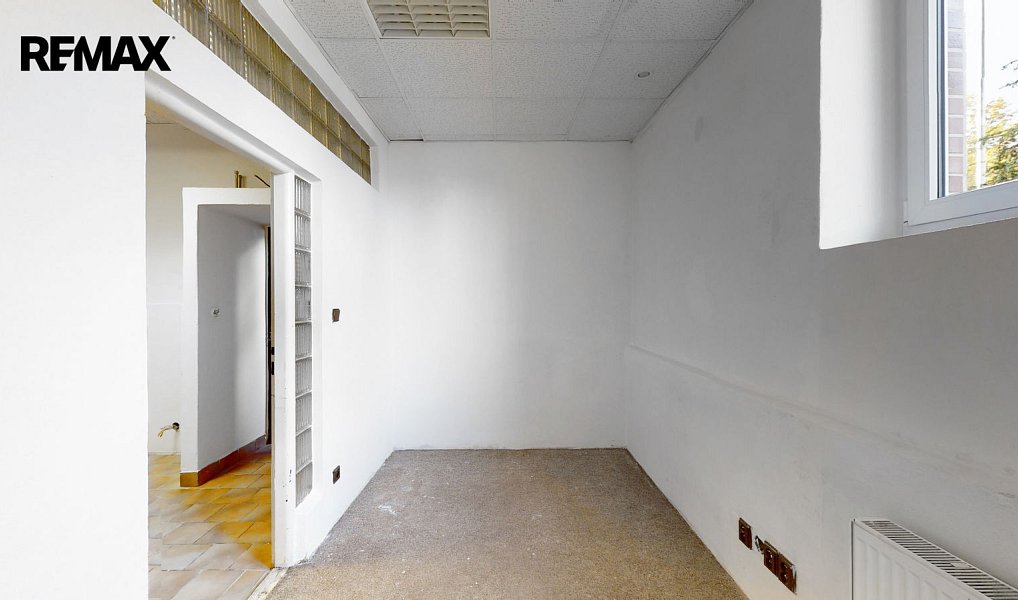 Pronájem obchodních prostor 165 m², Praha – náhled fotky 9