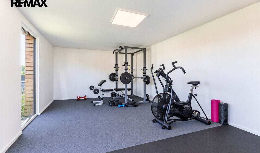 Prodej domu 180 m² s pozemkem 918 m², Černuc – náhled fotky 25