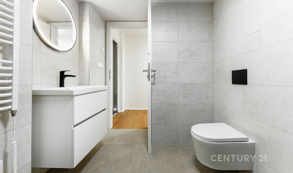 Prodej bytu 2+1 62 m², Praha – náhled fotky 2