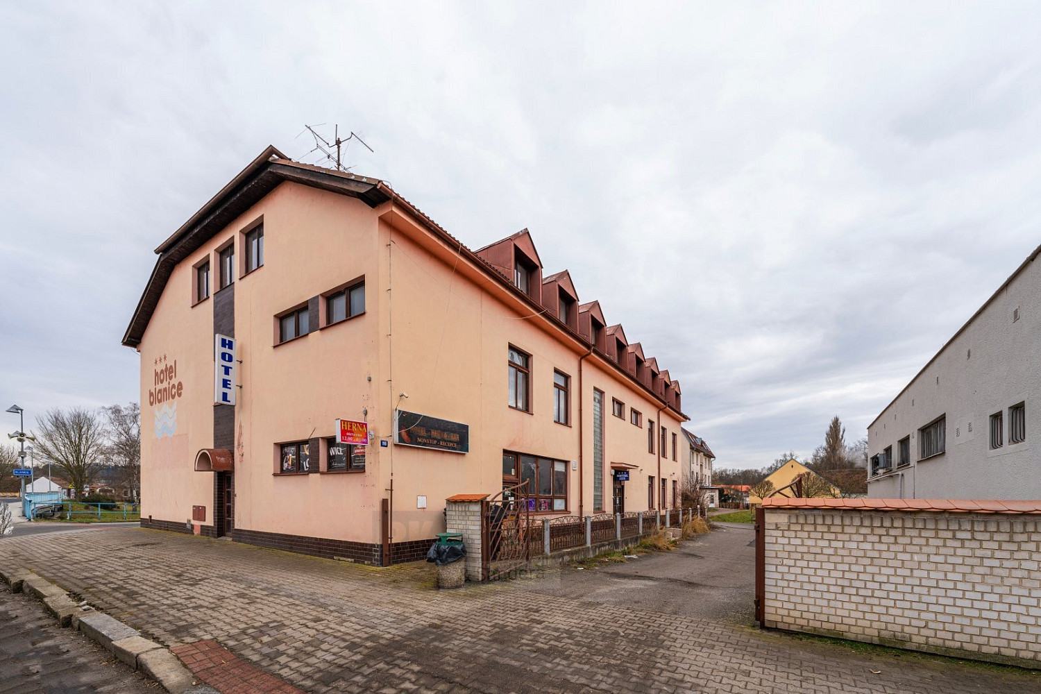 Prodej ubytovacího objektu 1 104 m² – fotografie 3