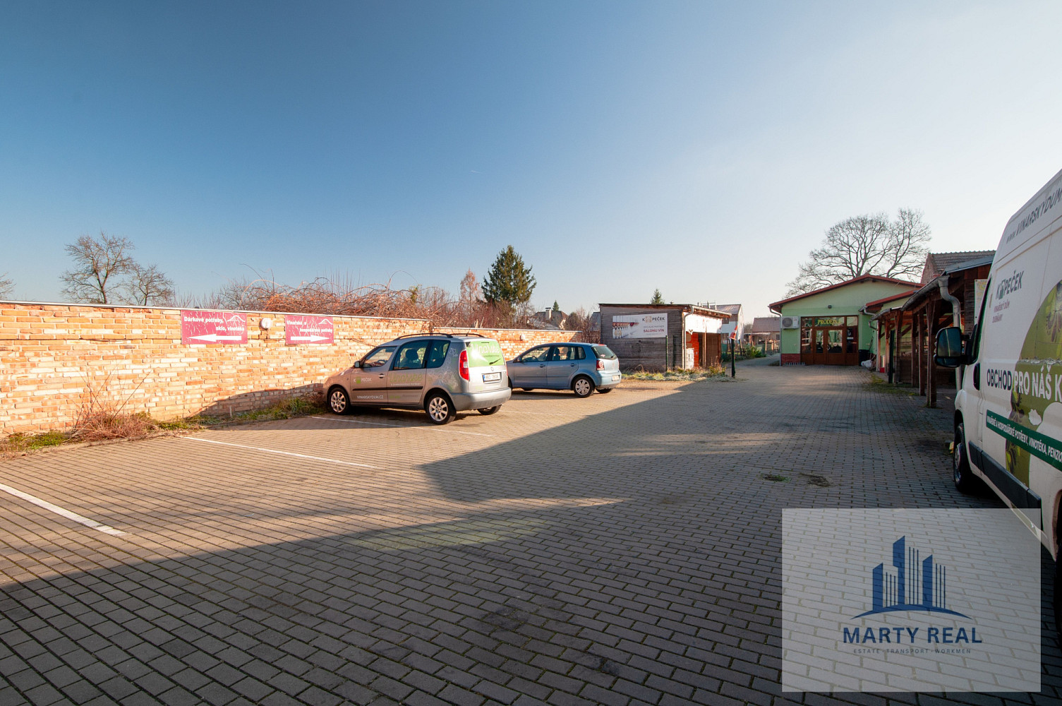 Prodej domu 312 m² s pozemkem 579 m² – pohled 3