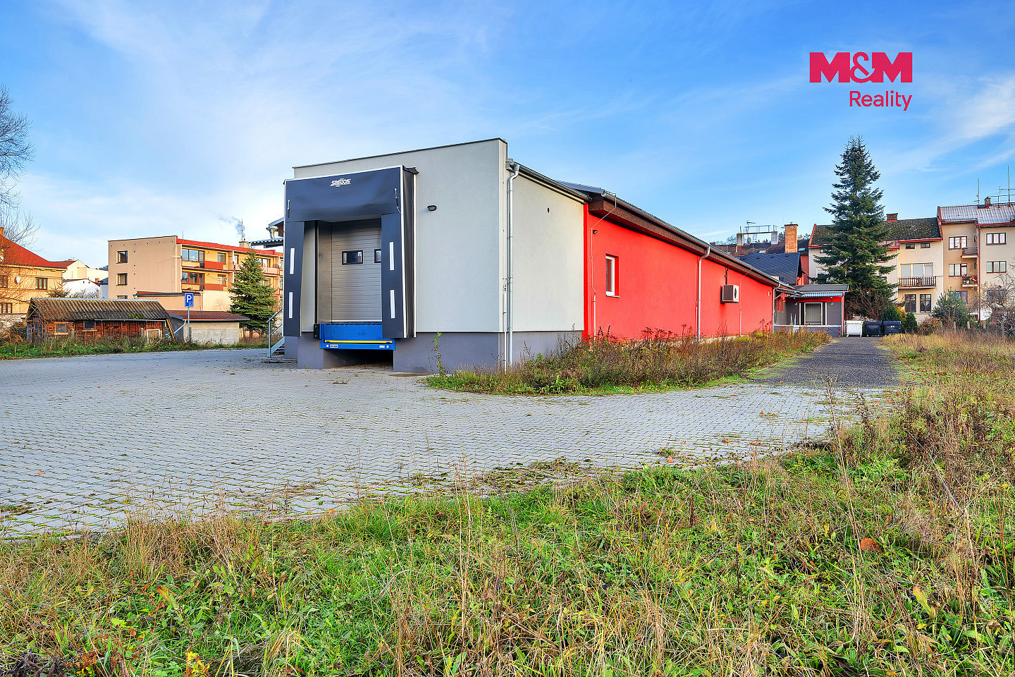 Pronájem obchodních prostor 726 m² – fotografie 2