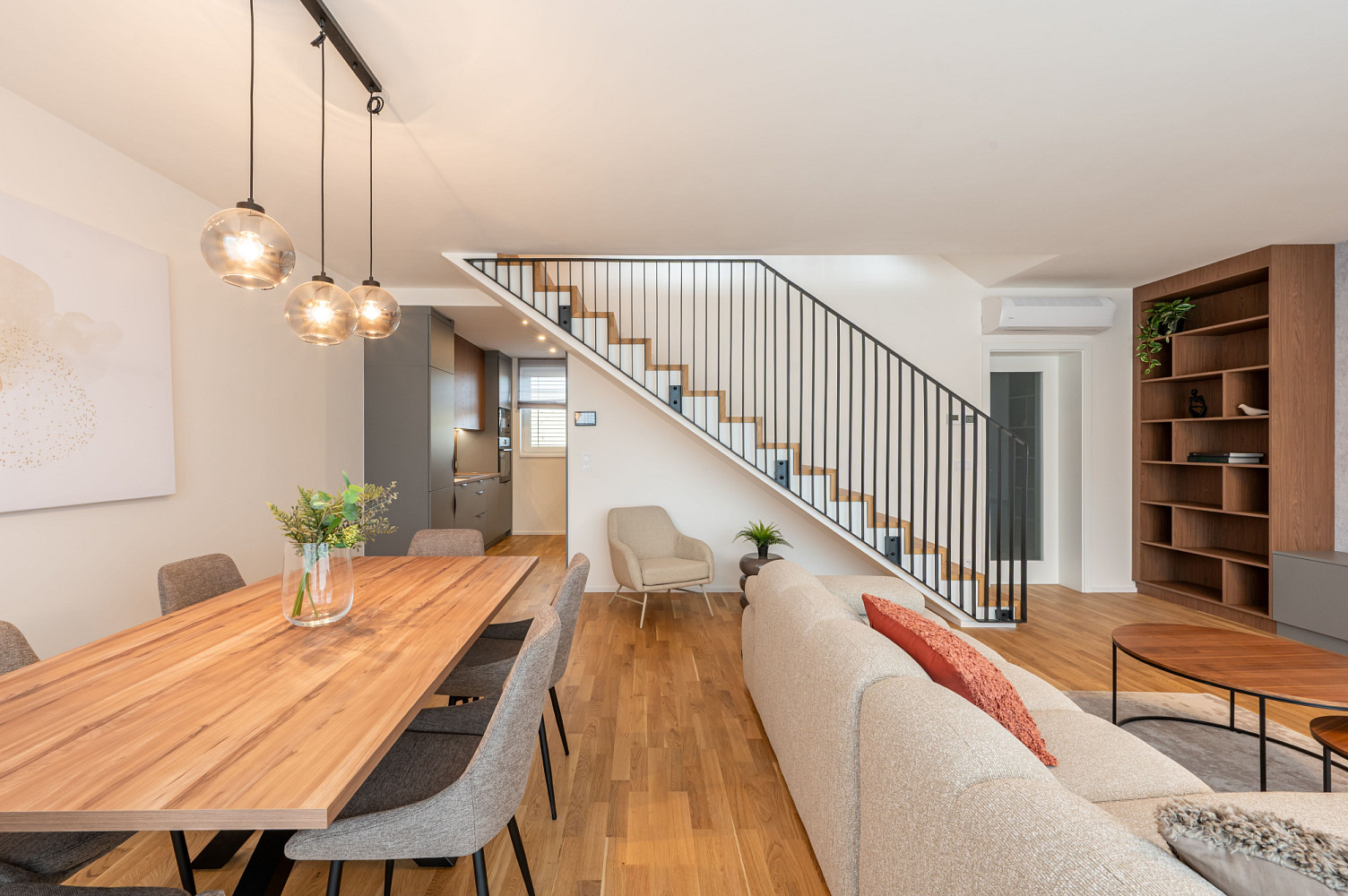 Prodej domu 142 m² s pozemkem 247 m² – fotografie 2