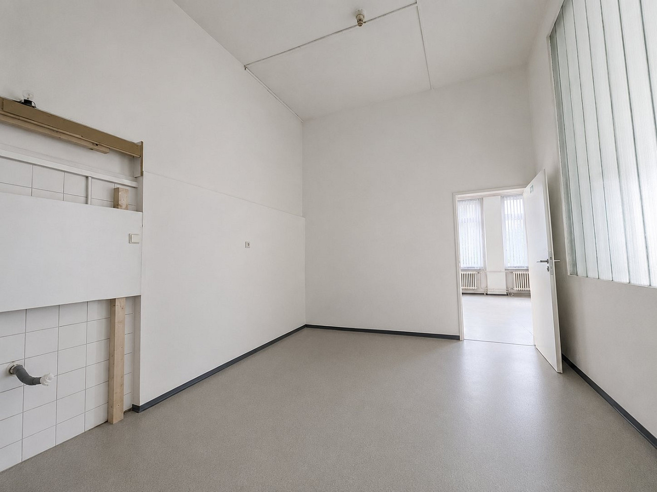 Pronájem výrobních prostor 134 m² — photo 4