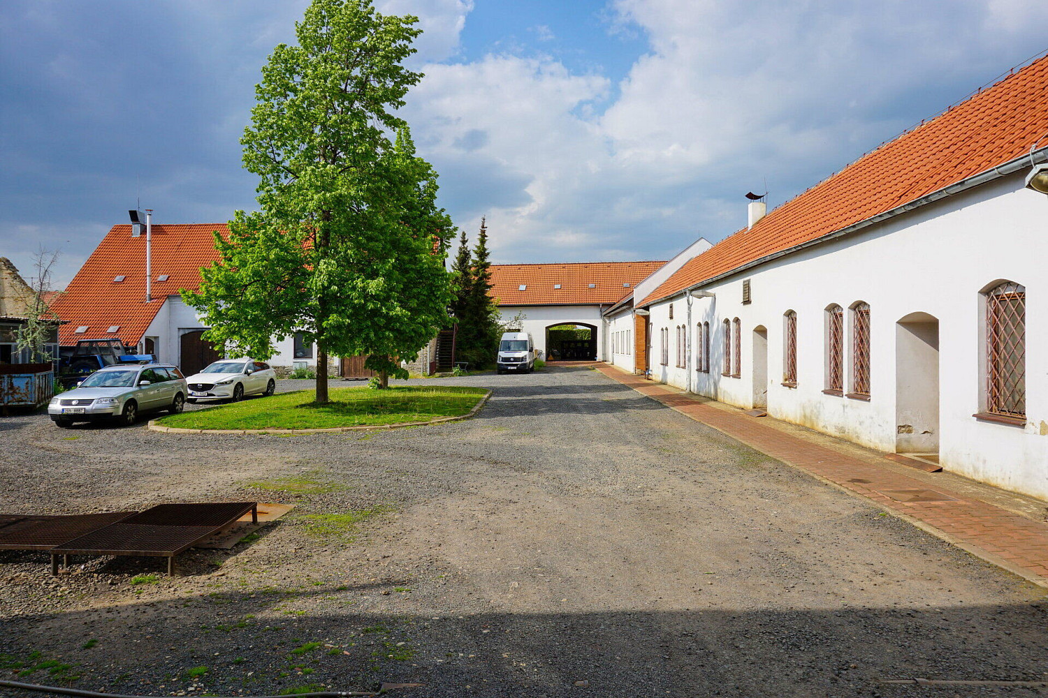 Prodej výrobních prostor 3 501 m² – fotografie 5