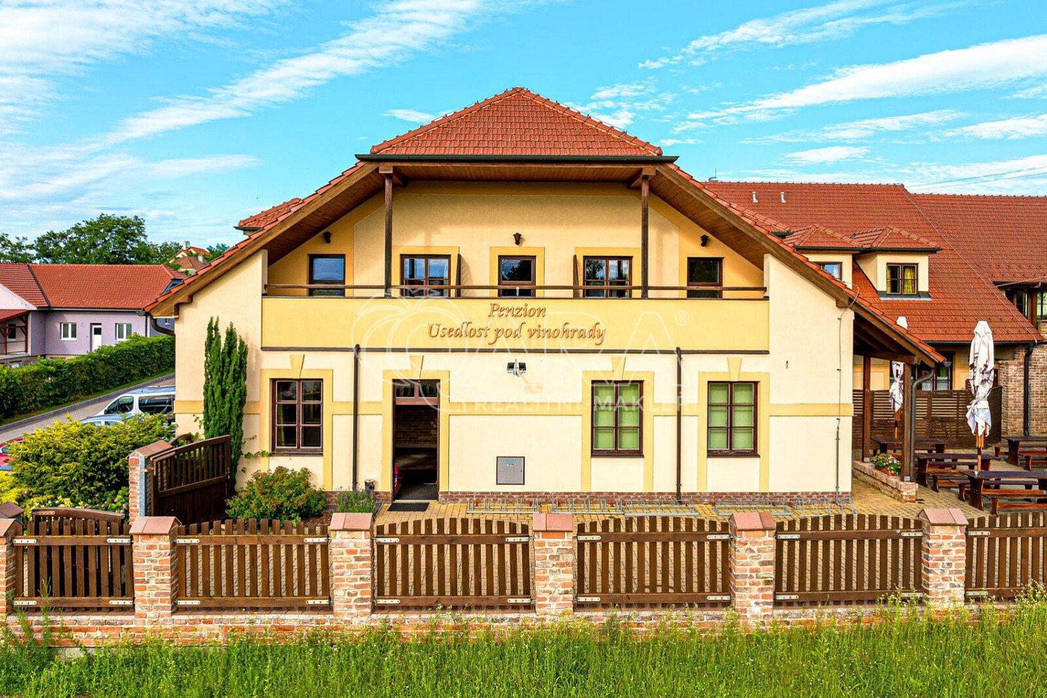 Prodej ubytovacího objektu 1 450 m² – fotografie 2
